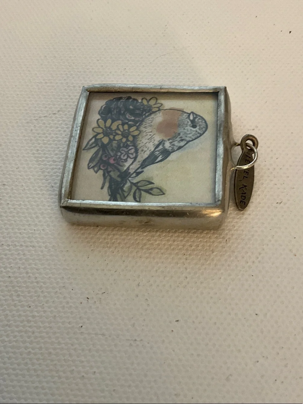 Jewel Kade Silver Tone 2-Sidec Frame Bird/Fox Pendant